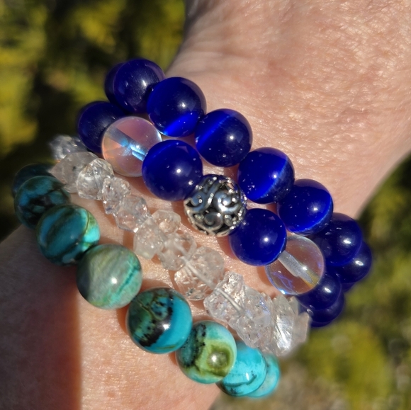 10mm Natural Blue Cat Eye - Picture 6 of 11